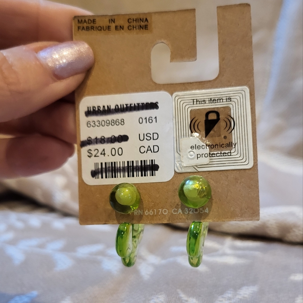 Vibrant Green Hoop Earrings - Picture 5 of 7